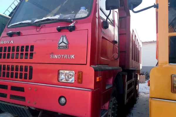 山西出售转让二手2013年中国重汽浩瀚重卡ZZ3255N3846D1自卸车