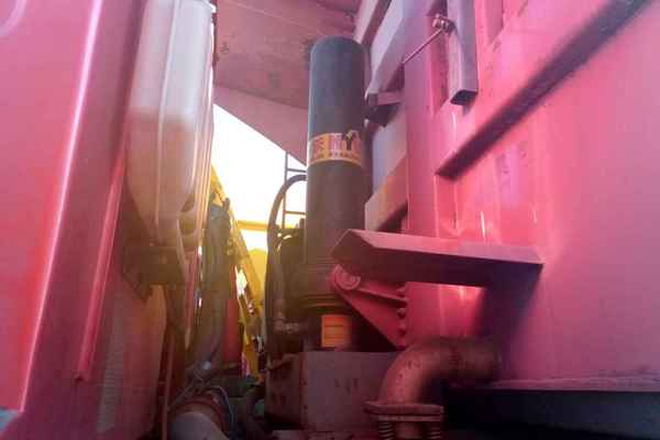 山西出售转让二手2013年中国重汽浩瀚重卡ZZ3255N3846D1自卸车