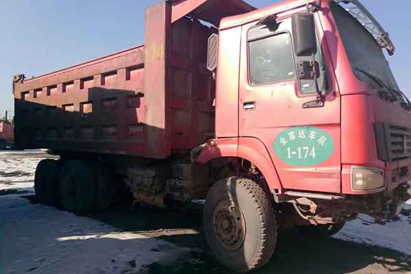 山西出售转让二手2014年中国重汽豪沃ZZ3257M2941自卸车