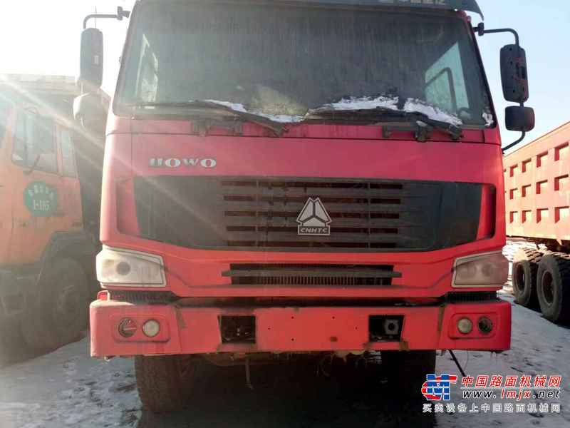 山西出售转让二手2014年中国重汽豪沃ZZ3257M2941自卸车