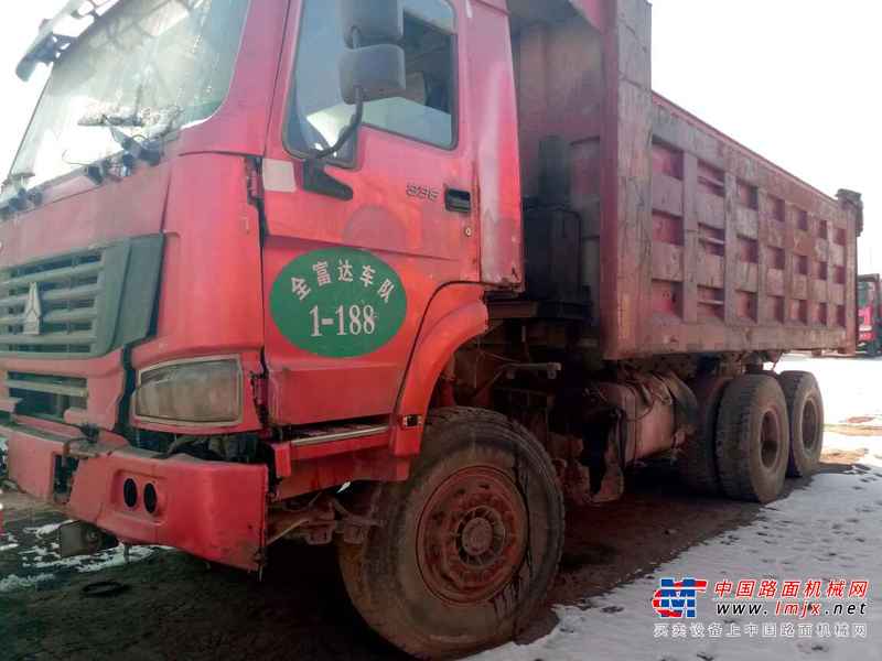 山西出售转让二手2014年中国重汽豪沃ZZ3257M2941自卸车
