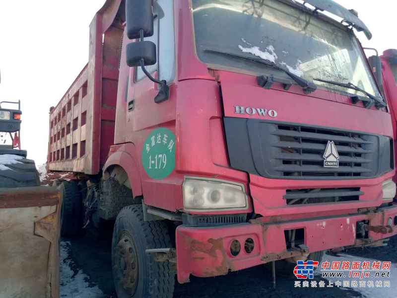 山西出售转让二手2014年中国重汽豪沃ZZ3257M2941自卸车