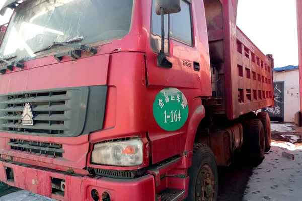 山西出售转让二手2014年中国重汽豪沃ZZ3257M2941自卸车