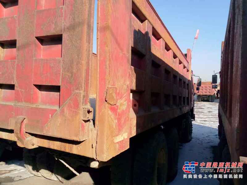 山西出售转让二手2014年中国重汽豪沃ZZ3257M2941自卸车