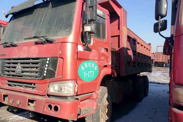 山西出售转让二手2014年中国重汽豪沃ZZ3257M2941自卸车