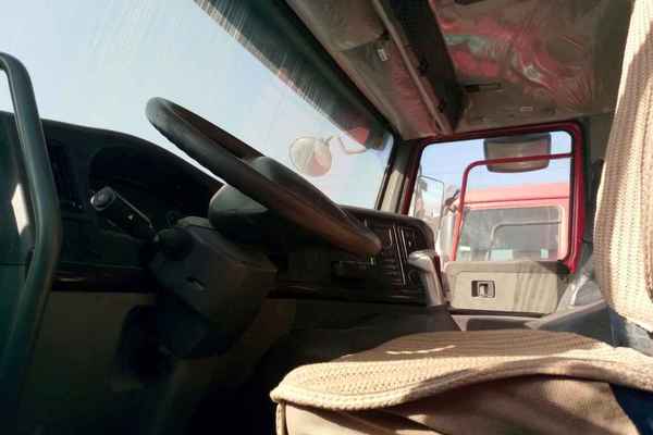 山西出售转让二手2014年中国重汽豪沃ZZ3257M2941自卸车