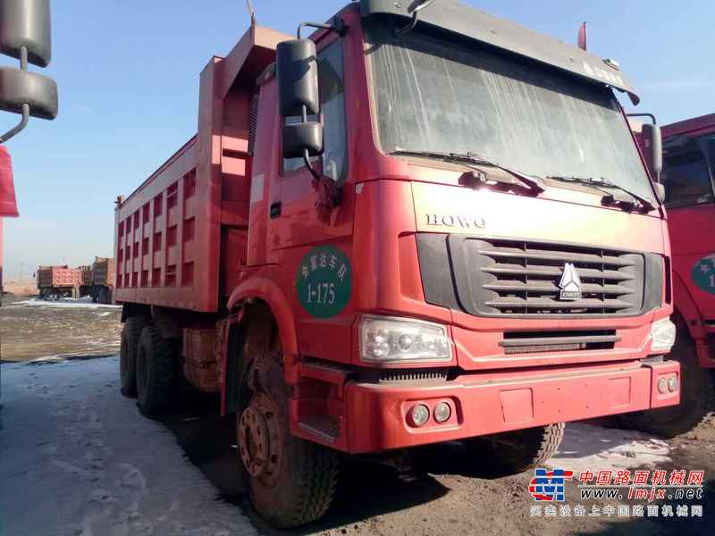 山西出售转让二手2014年中国重汽豪沃ZZ3257M2941自卸车