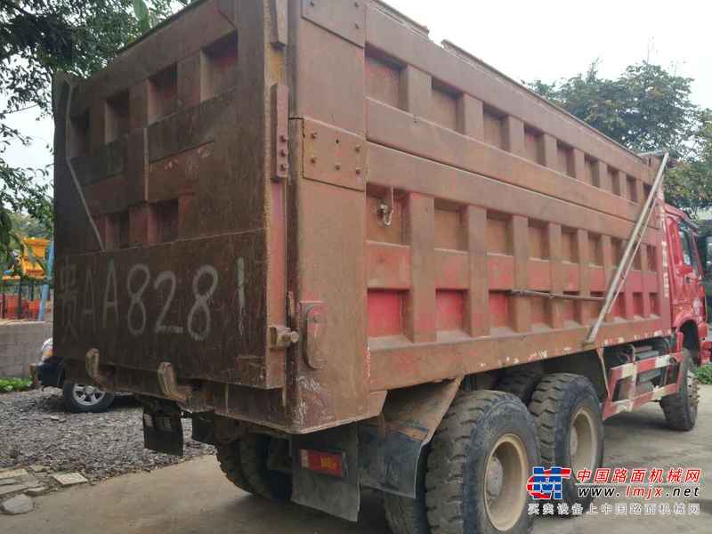 贵州出售转让二手2011年中国重汽豪沃ZZ3257N3847D1自卸车