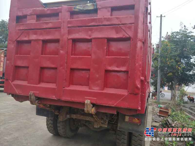 贵州出售转让二手2011年中国重汽豪沃ZZ3257N3847D1自卸车