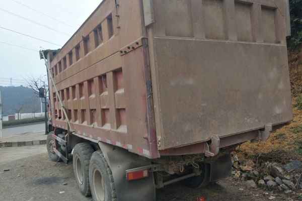 贵州出售转让二手2011年中国重汽豪沃ZZ3257M2941自卸车