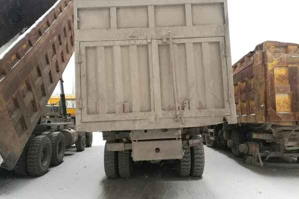 山西出售转让二手2011年红岩CQ3254SMG384自卸车