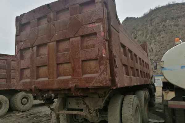 山西出售转让二手2012年东风柳汽乘龙LZ3310PEF自卸车