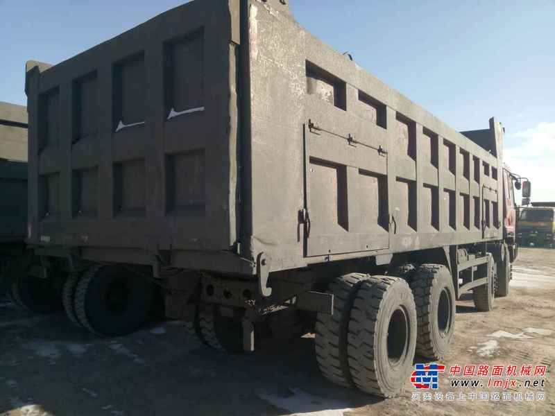 山西出售转让二手2011年东风柳汽乘龙LZ3310PEF自卸车