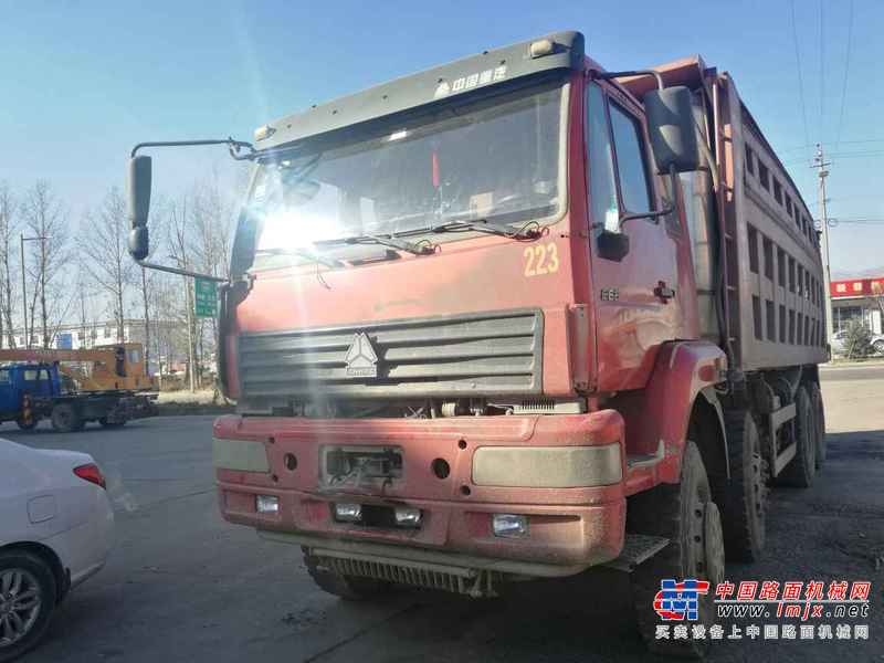 山西出售转让二手2013年中国重汽豪沃ZZ3257N3847D1N7WA自卸车