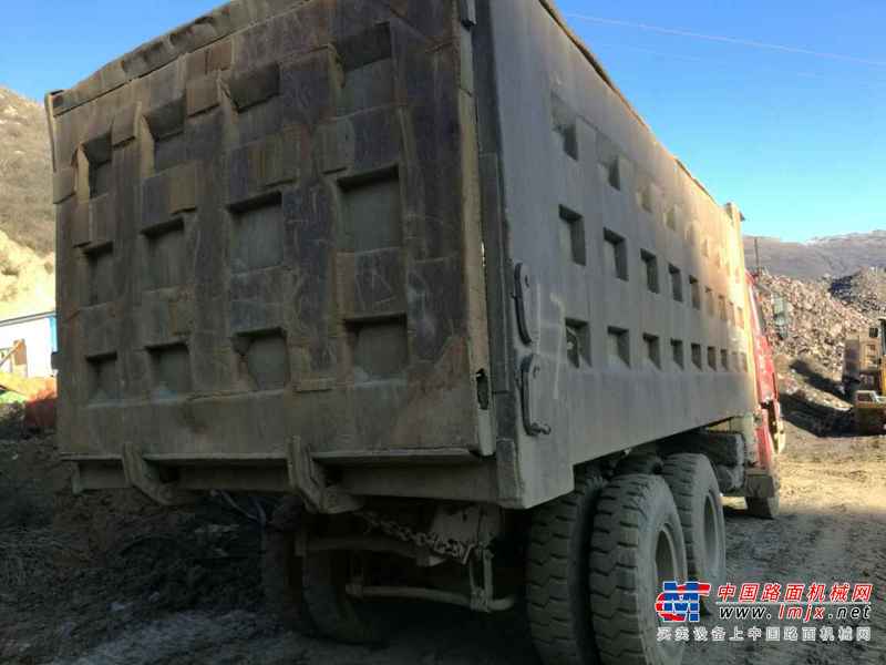 山西出售转让二手2011年中国重汽豪沃ZZ5437N466741自卸车