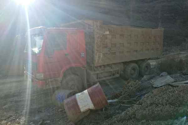 山西出售转让二手2011年中国重汽豪沃ZZ5437N466741自卸车