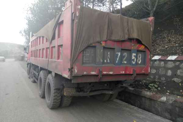 山西出售转让二手2012年解放捍威CA3253P7K2T1自卸车