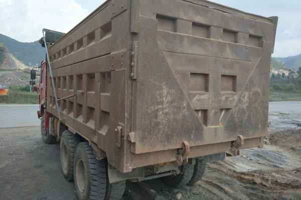 贵州出售转让二手2010年中国重汽金王子ZZ3161M4711C1自卸车