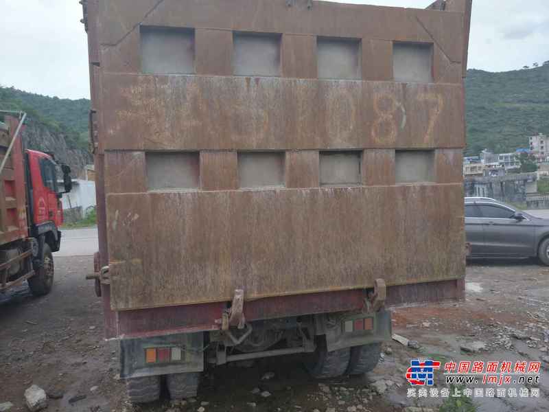 贵州出售转让二手2011年中国重汽豪沃ZZ3257N3847D1N7WA自卸车