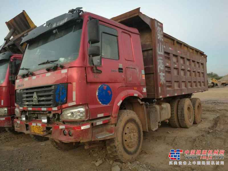 山西出售转让二手2010年中国重汽豪沃ZZ3257M2941自卸车