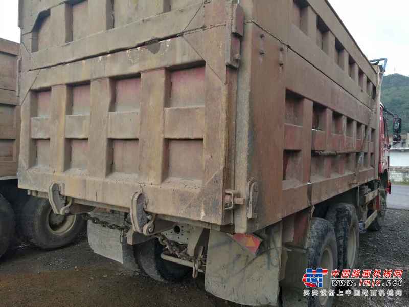 贵州出售转让二手2013年中国重汽豪泺ZZ3317N3568W自卸车