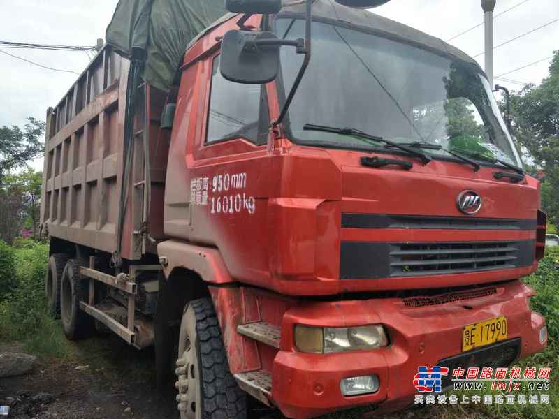 贵州出售转让二手2010年东风柳汽乘龙LZ3310PEF自卸车