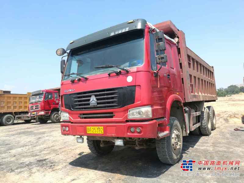 山西出售转让二手2011年中国重汽豪沃ZZ3257M2941自卸车