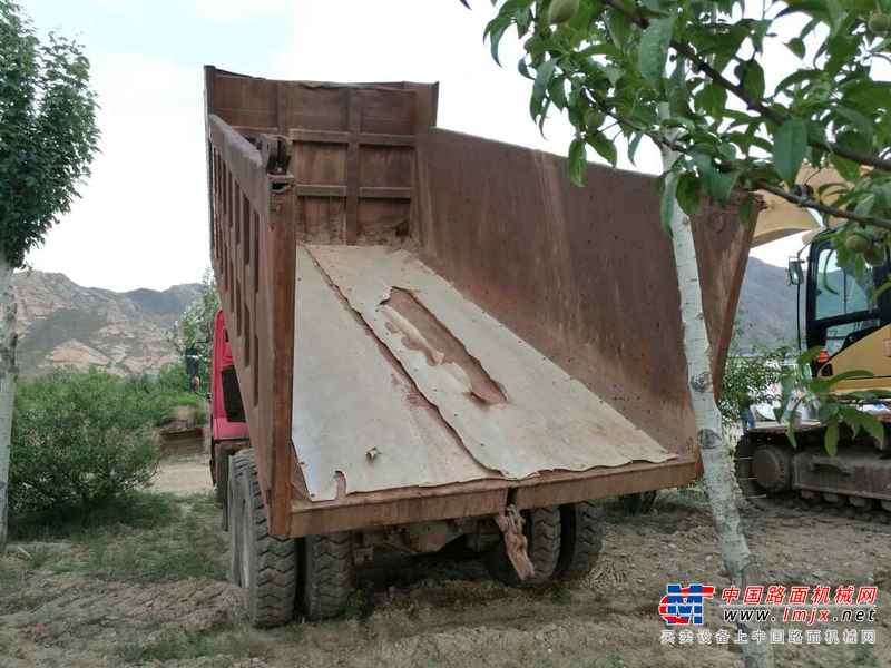 山西出售转让二手2009年中国重汽豪沃ZZ5437N466741自卸车