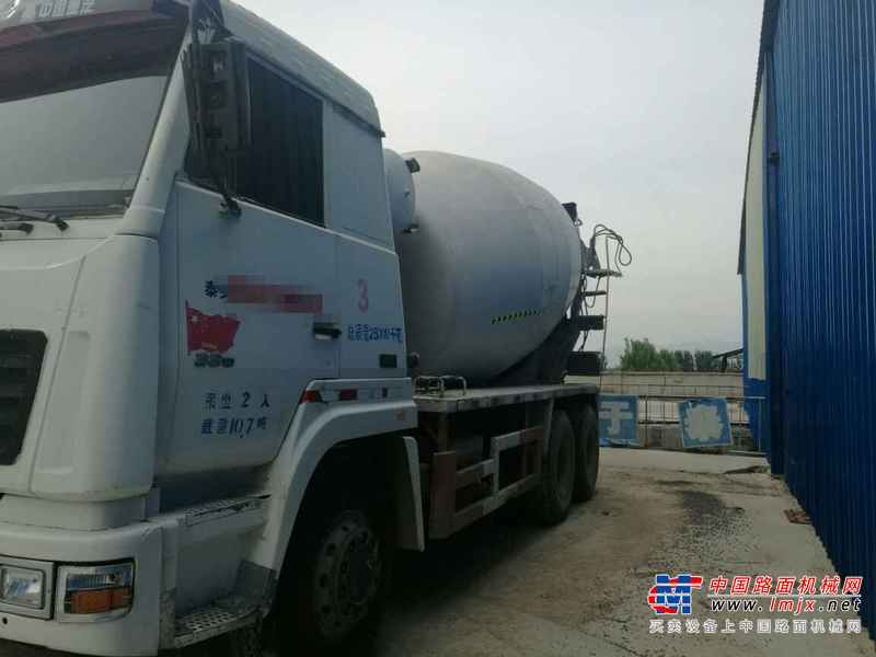 山东出售转让二手2009年中国重汽豪沃ZZ5255GJBN3845C搅拌运输车