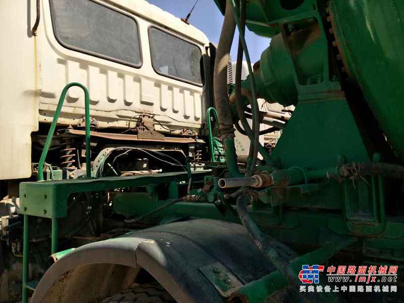 辽宁出售转让二手2010年华菱LZ5N2DE538A0D1758搅拌运输车