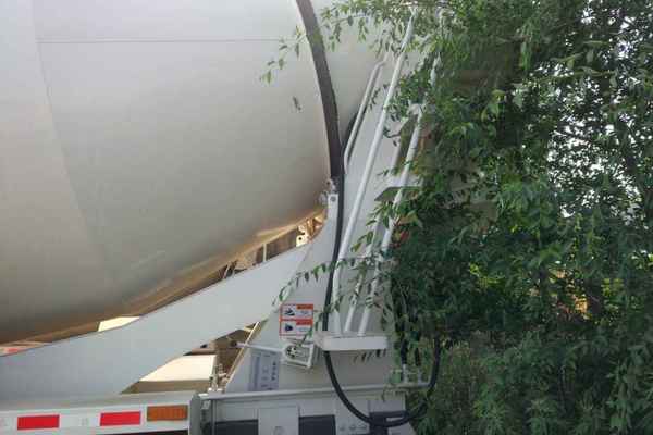 陕西出售转让二手2016年北奔ND1252B41J搅拌运输车