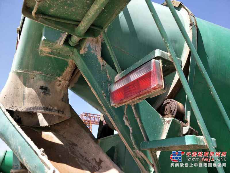 辽宁出售转让二手2010年华菱LZ5N2DE538A0D1758搅拌运输车