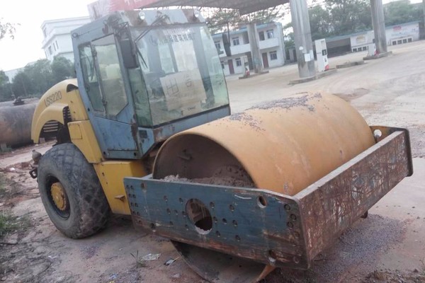 江西出售转让二手9743小时2007年洛建LSS220单钢轮压路机