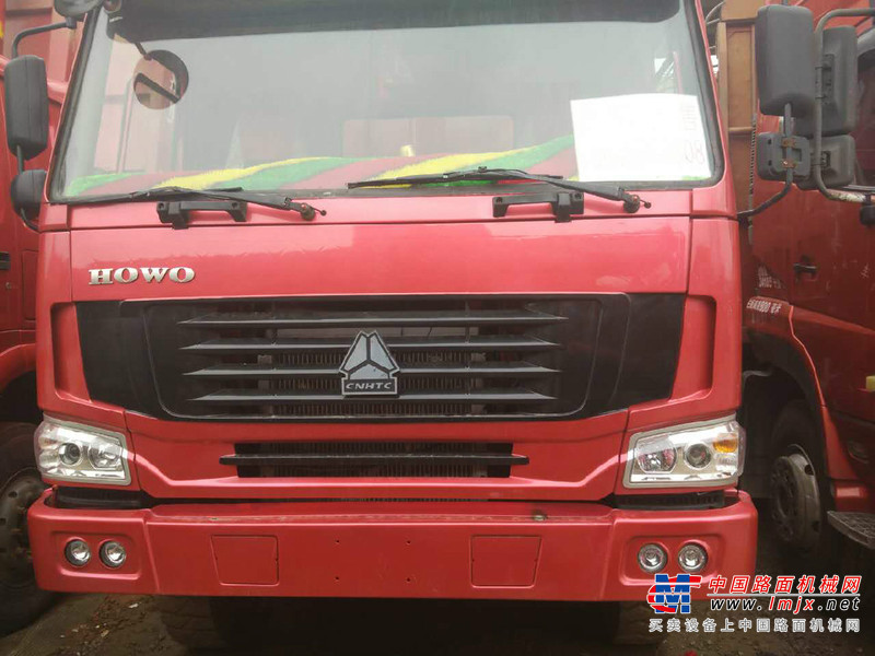云南出售转让二手2012年中国重汽豪泺ZZ3257N3847A自卸车