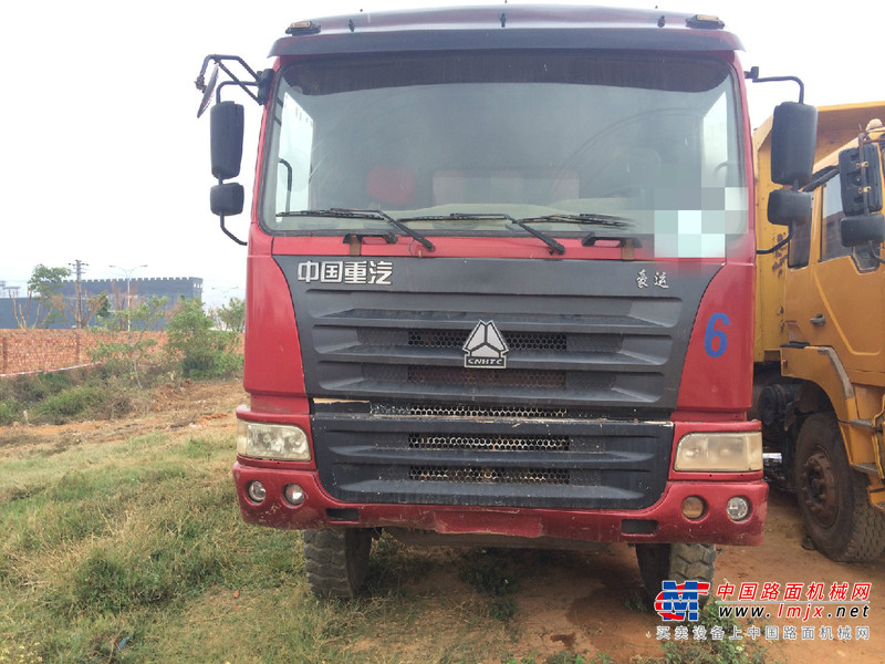 云南出售转让二手2010年中国重汽豪泺ZZ3257N3847A自卸车