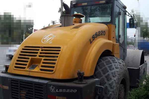 辽宁出售转让二手6000小时2006年洛建LSS220单钢轮压路机