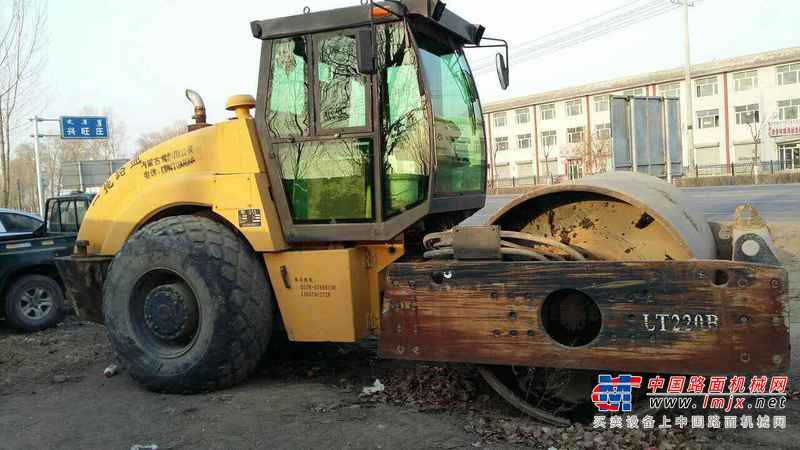山西出售转让二手7000小时2007年洛阳路通LT220B单钢轮压路机