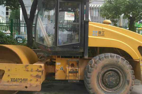 江西出售转让二手8000小时2010年厦工XG6224M单钢轮压路机