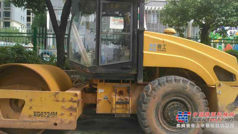 江西出售转让二手8000小时2010年厦工XG6224M单钢轮压路机