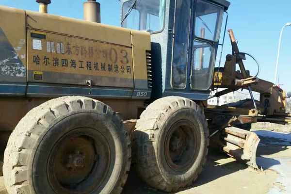河南出售转让二手9000小时2006年鼎盛天工PY160B平地机