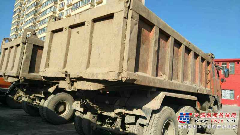 山西出售转让二手2011年中国重汽豪沃ZZ3257N3847D1N7WA自卸车