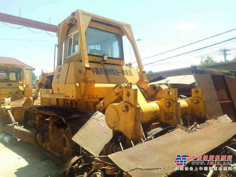 黑龙江出售转让二手10000小时2005年中国兵器MD32推土机