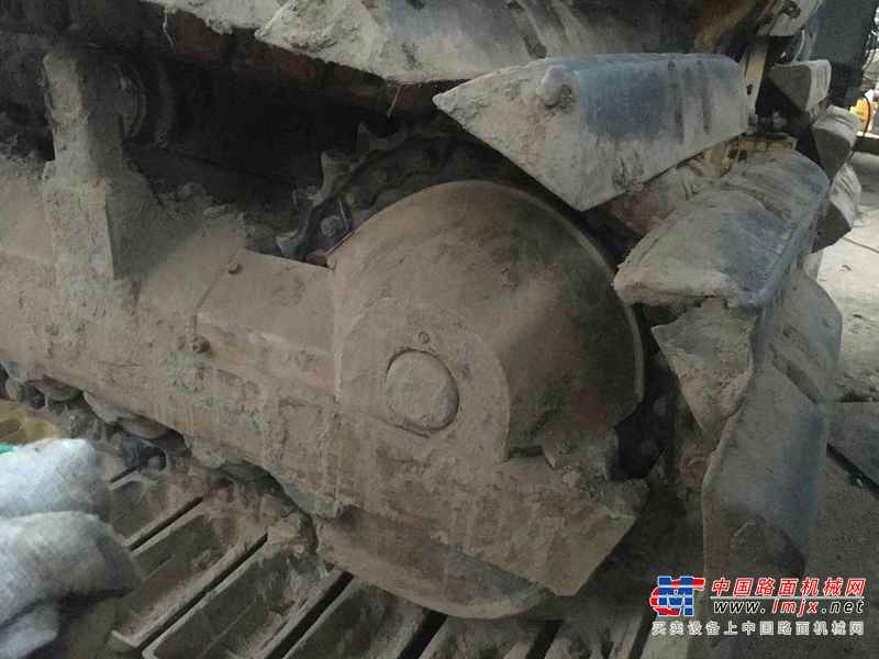 贵州出售转让二手18000小时2004年小松D60P推土机