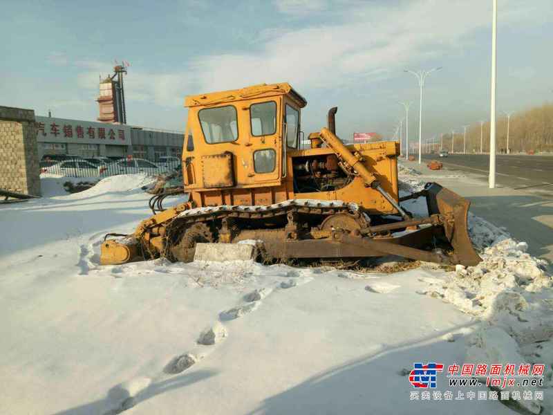黑龙江出售转让二手8000小时2005年征山T200推土机