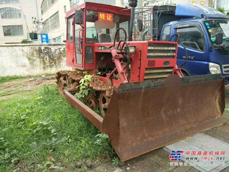江西出售转让二手2000小时2013年东方红C902推土机