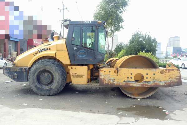 山西出售转让二手5000小时2009年洛建LSS2301单钢轮压路机