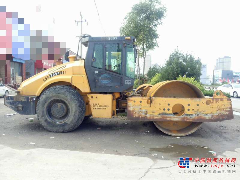 山西出售转让二手5000小时2009年洛建LSS2301单钢轮压路机