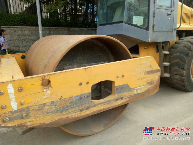 吉林出售转让二手3544小时2005年徐工XSM220单钢轮压路机
