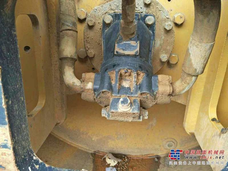 云南出售转让二手3562小时2012年山工SEM8222单钢轮压路机