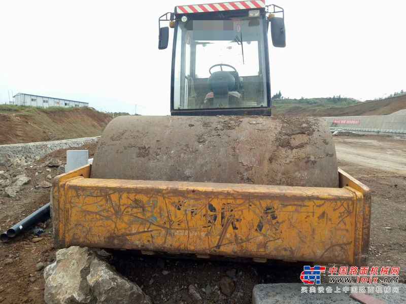云南出售转让二手4569小时2011年厦工XG6204M单钢轮压路机
